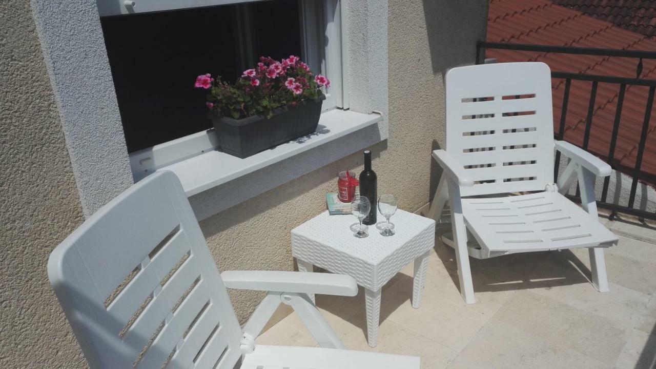 Apartmani Ljubica Kaštela Eksteriør billede