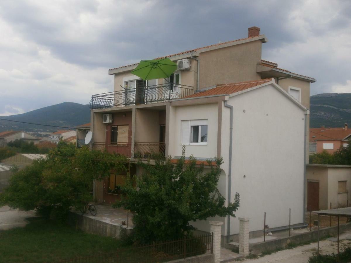 Apartmani Ljubica Kaštela Eksteriør billede